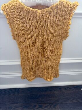 Hand-Knit Mustard Yellow Women's Sweater Tank Size Small/Medium
